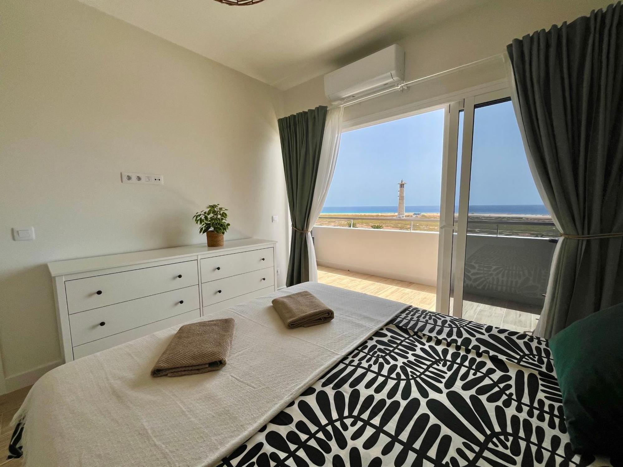 Apartment Ocean Touch *